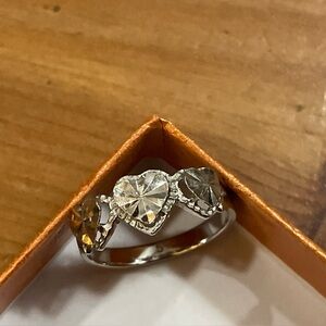 White Gold: 14k. Vintage size 5 white gold triple (3) heart burst cut ring/band.